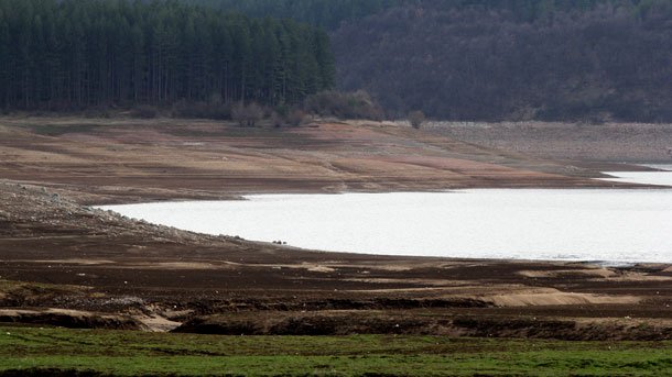 По-тежък воден режим в Перник и 4.7 млн. лв. за решаване на кризата