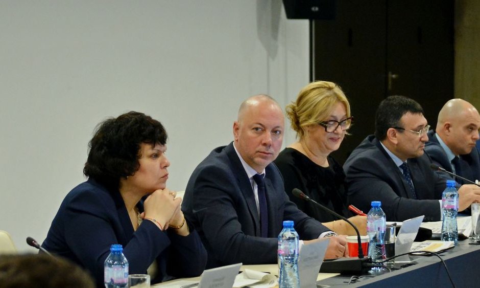 Росен Желязков обеща нов закон за пътищата до края на мандата на парламента