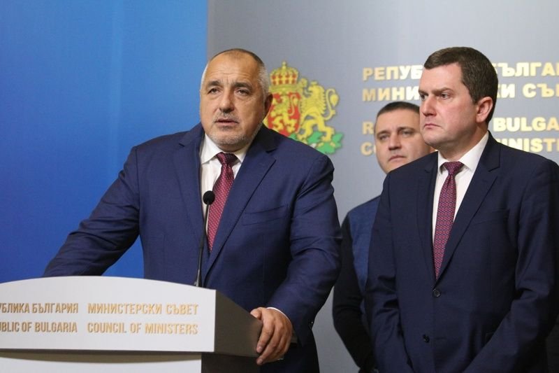 Премиерът Бойко Борисов и кметът на Перник Станислав Владимиров. Снимка: БГНЕС