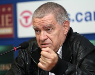 Михаил Константинов, сн. БГНЕС, архив
