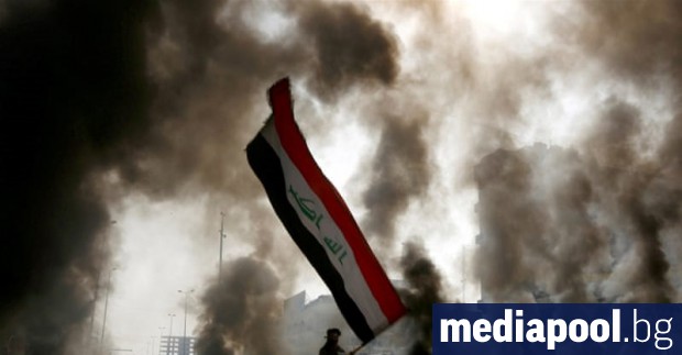 Младите иракчани които направляват протестите с настояване за дълбоки политически