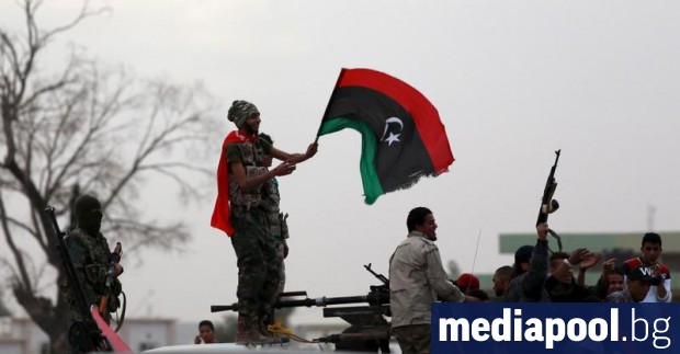 Командирът на Либийската национална армия Халифа Хафтар и Агила Салех