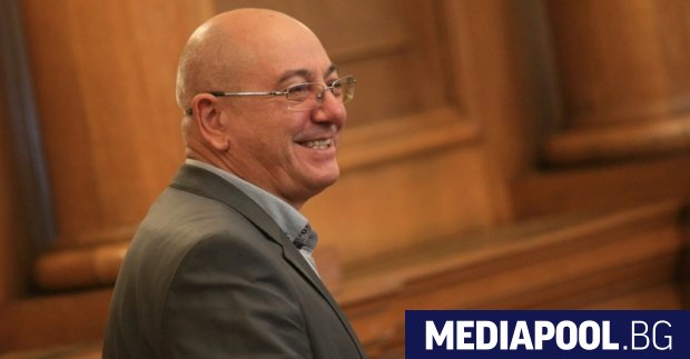 Съпредседателят на парламентарната група на Обединени патриоти Искрен Веселинов депутатът