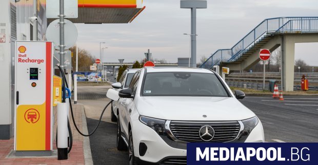 Енергийният гигант Шел Shell откри в Унгария първата си високоскороства