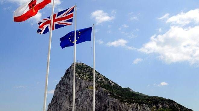 Гибралтар се готви с нежелание да свали знамето на ЕС