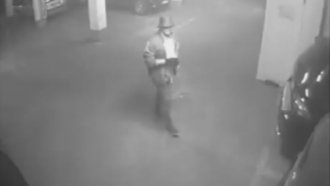 Белингкат: Човекът от видеото в паркинг на Емко е ръководил екипа срещу Скрипал