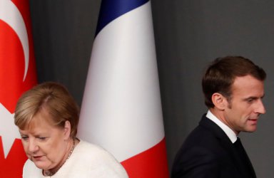 Макрон се обяви за по-тесен диалог с Русия и разкритикува Германия
