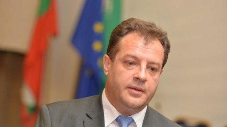 Даниел Панов.