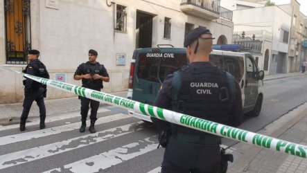 Над 40 арестувани в Испания – крали боклук, "прали" пари