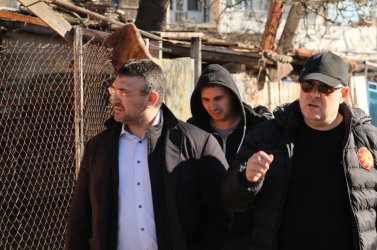 Гешев: Не делим хората на премиер, министри, богати и социално слаби