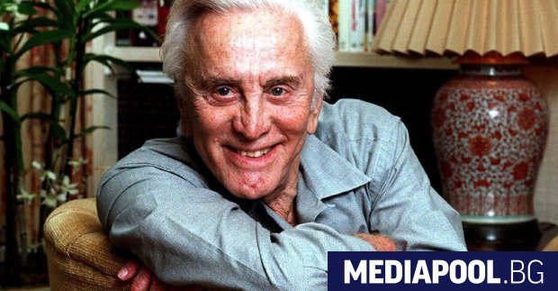Кино легендата Кърк Дъглас почина на 103 години в сряда