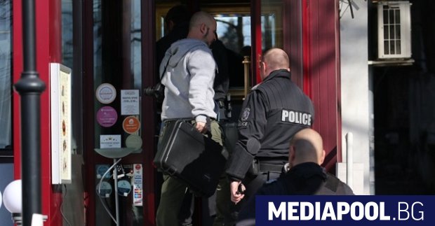 Полиция и прокуратура са влезли в известния столичен ресторант Грозд