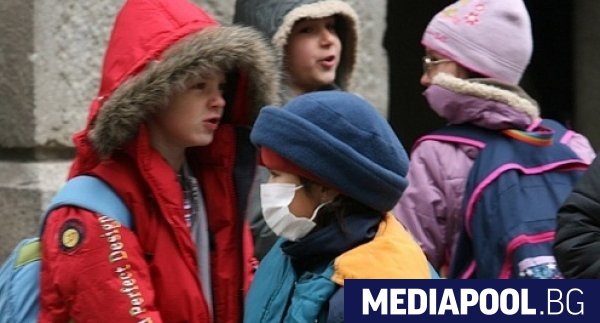 Днес 4 февруари е преустановен учебният процес в 2124 училища