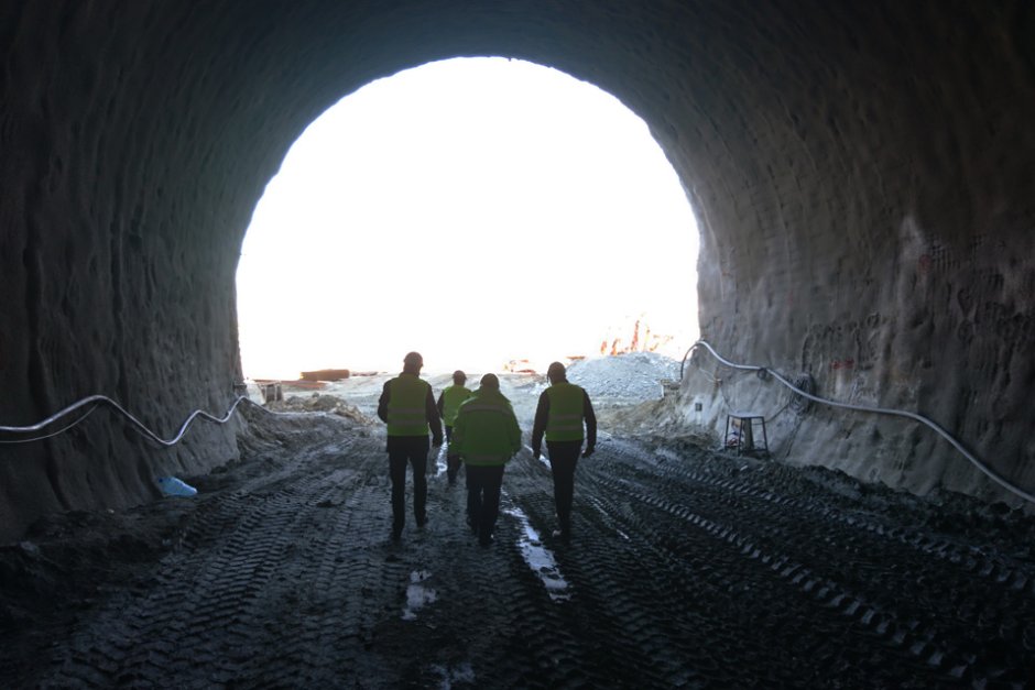 Една пета от тунел "Железница" е прокопана