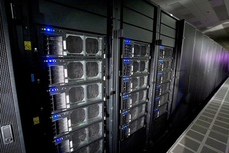 Лондон инвестира 1,6 милиарда долара в суперкомпютър за климатични прогнози