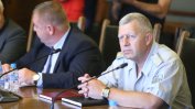 Каракачанов все така не знае защо е бил подслушван командирът на ВВС