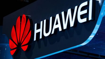 Британският премиер спечели парламентарен вот за участието на Хуавей в 5G мрежите