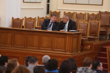 Ще се възползват ли "Патриотите" от "преотстъпената" от Борисов квота в КРС