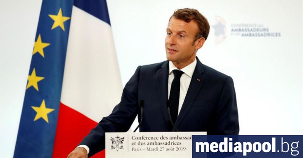 Президентът Еманюел Макрон заяви, че Франция е готова да помогне