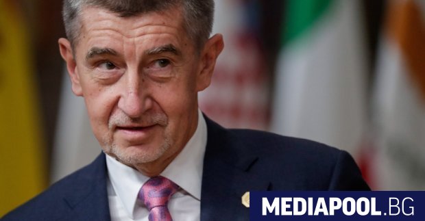 Чешкият премиер Андрей Бабиш призова правителството в Рим да забрани