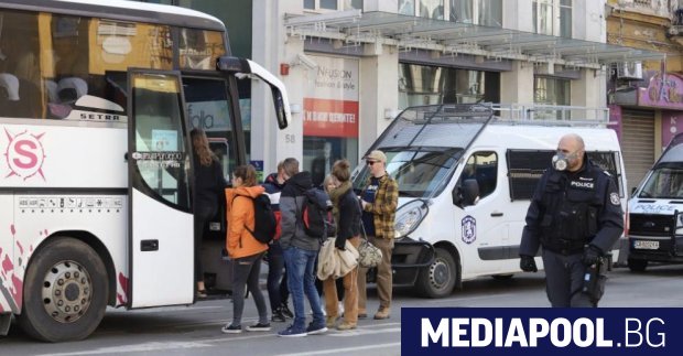 Общо 342 ма английски туристи напуснаха Банско през последните дни Автобусите