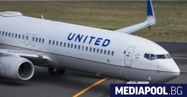 Параноята набира сила и самолетът слиза надолу групичка пътници