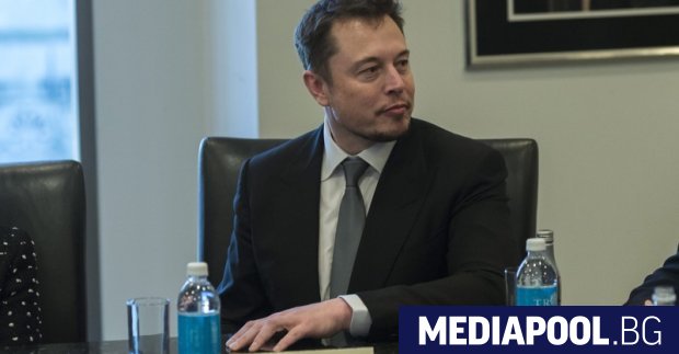 Шефът на Тесла Tesla Илон Мъск предложи компанията му да