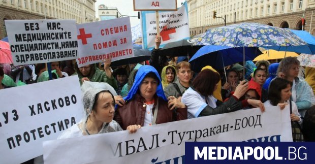 Протестът на медицинските сестри продължава вече 1 година с кратки