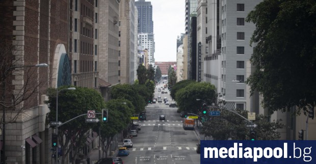 Губернаторът на американския щат Калифорния Гавин Нюсъм нареди на всички