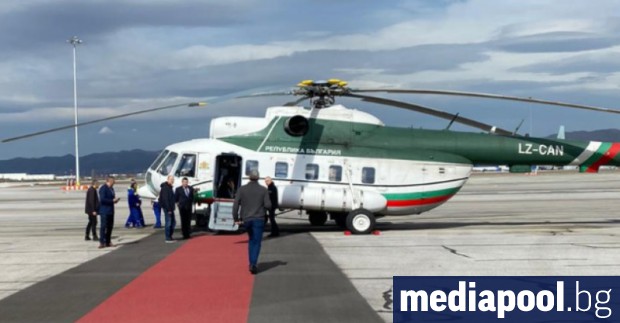 Премиерът Бойко Борисов излетя с правителствен вертолет за ГКПП Капитан