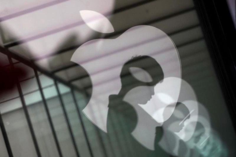 Епъл отваря отново всичките си магазини в Китай