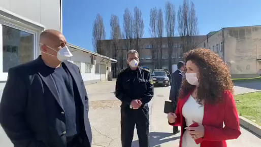 В болниците все още няма достатъчно маски, но Борисов вече се надява да зарежда ЕС