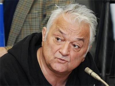 Сашо Диков: Записът на Найденови е цензуриран, махнати са имената на Пеевски и Домусчиев