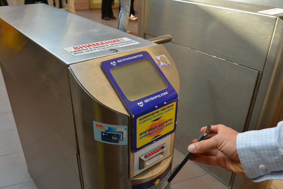Пътуващите със софийското метро намалели с над две трети