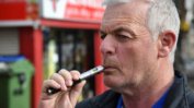 Английска здравна агенция: Фалшиви страхове пречат на пушачите да се откажат чрез е-цигари