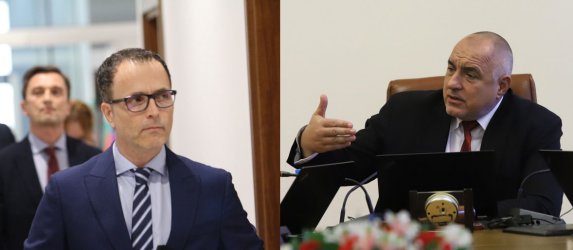 Stoyan Mavrodiev (left); PM Boyko Borissov (right)