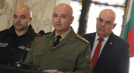 Коронавирус и медии: Мутафчийски на върха на пирамидата