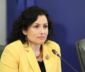 Въпреки съпротивата им, големите вериги ще бъдат задължени да предлагат повече български храни