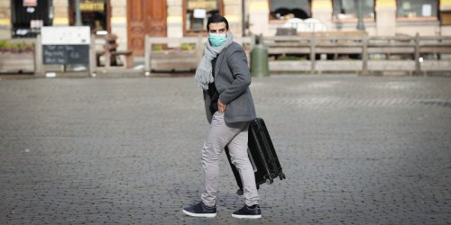 Белгия е унищожила в навечерието на епидемията милиони предпазни маски