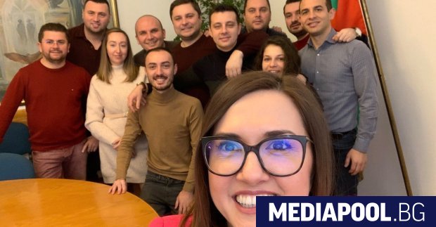 Новият председател на Европейската либерална младеж LYMEC е Антоанета Асенова чиято