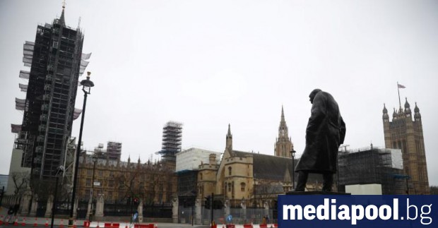 Обратът в Обединеното кралство по въпроса за коронавируса вече придобива