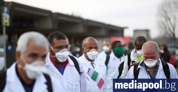 Куба изпрати екип от доктори и сестри в Италия за