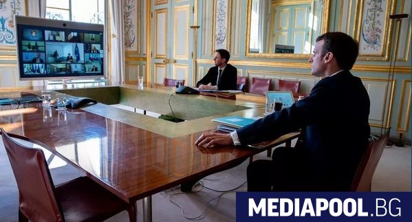 Популярността на френския президент Еманюел Макрон и на премиера Едуар