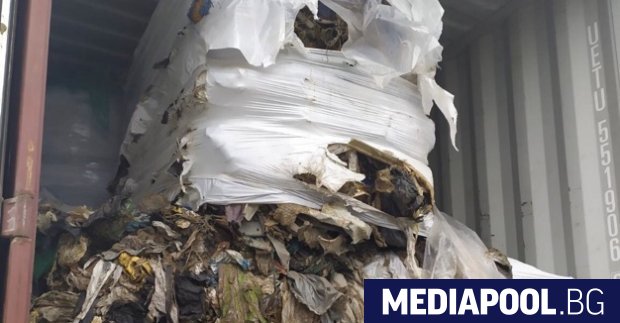 Последните 25 контейнера с внесените нередовно отпадъци от Италия се