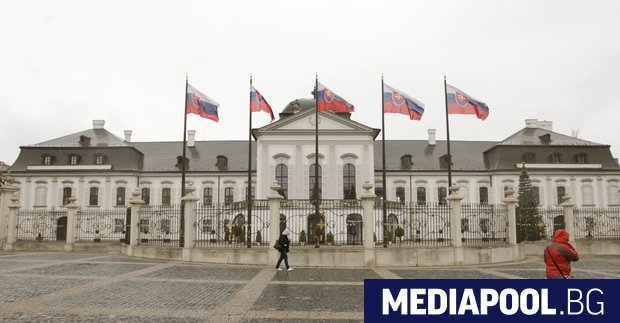 Словакия възнамерява да ограничи свободното движение на хора от сряда