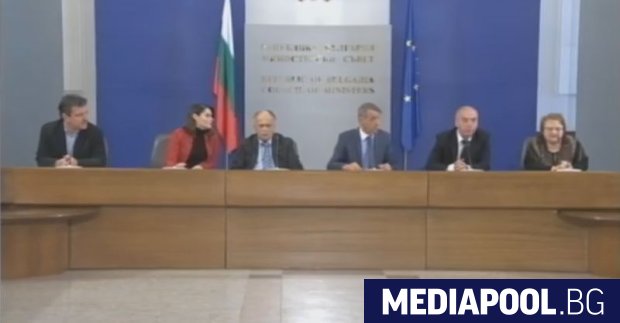 Новосформираният Медицински съвет срещу Covid 19 препоръчва масов скрининг за заболяването