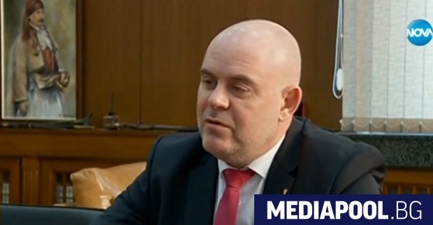 Главният прокурор Иван Гешев поиска замразяване със задна дата на