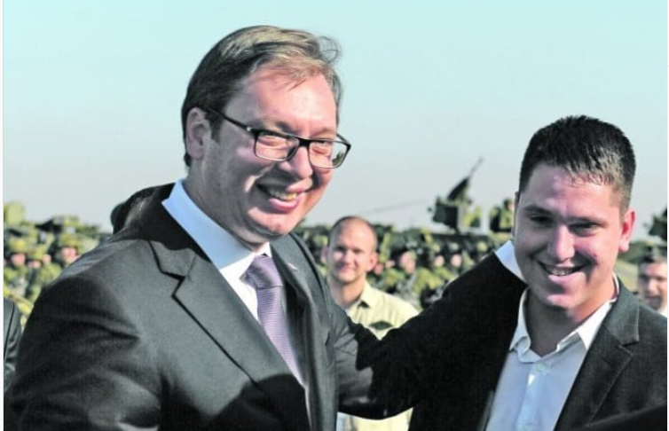 Сръбският президент Александър Вучич със сина си Данило сн. Инстаграм