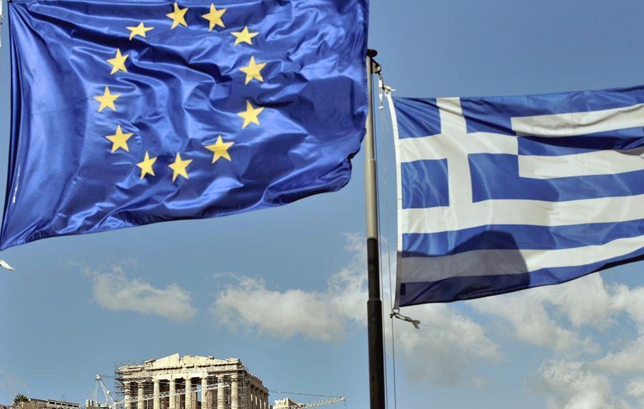 Гърция дава по 800 евро помощ на хората, останали без работа