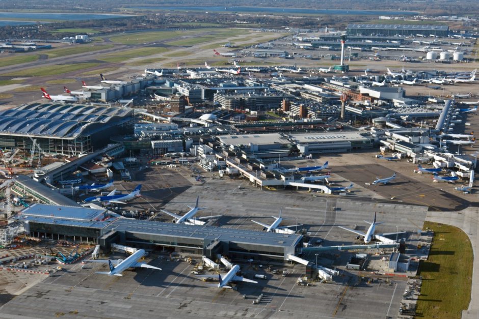 Най-натовареното летище в Европа затваря писта заради спада на полетите